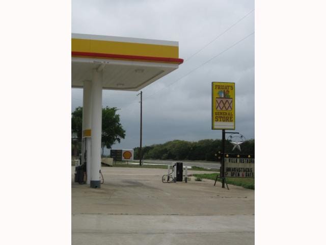 7604 Us Highway 290