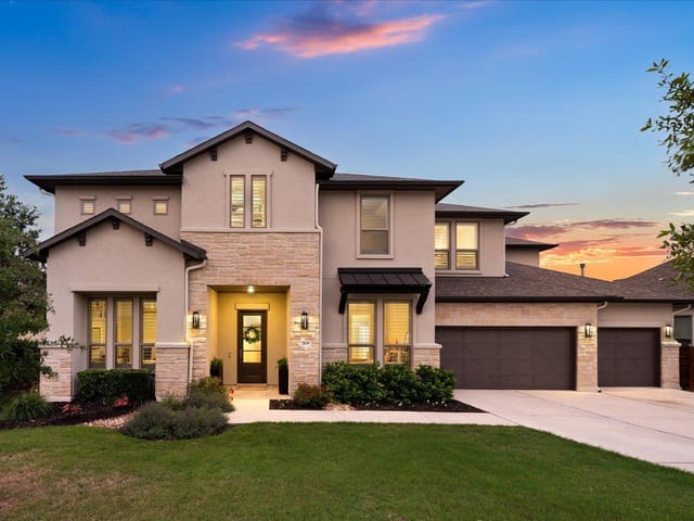 7605 Ecureil DR