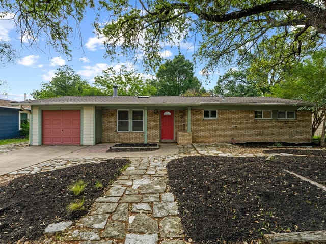 7605 Meadowview LN