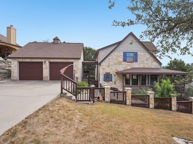 7605  Sleepy Hollow Ln