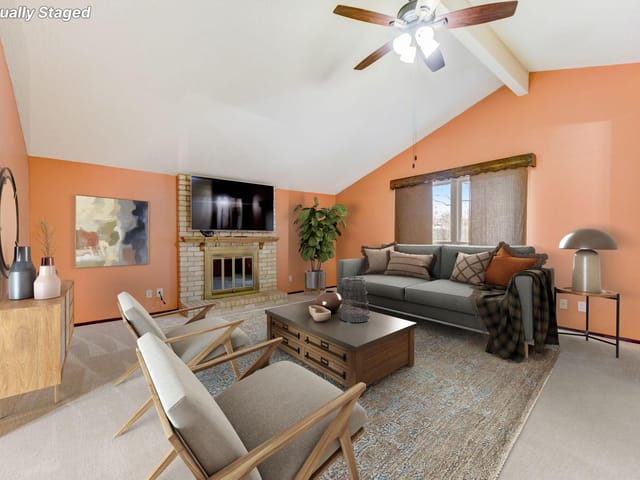 7605 Whispering Winds Dr