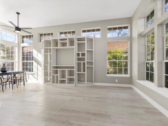7606 Kiva Dr