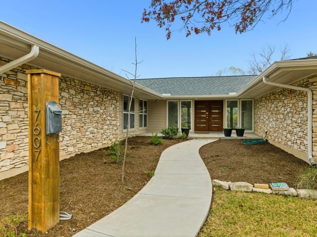 7607 Silverplume CIR