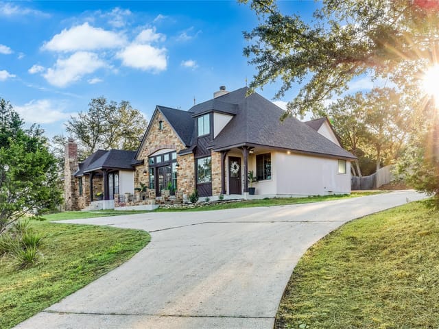7608  White Oak Dr