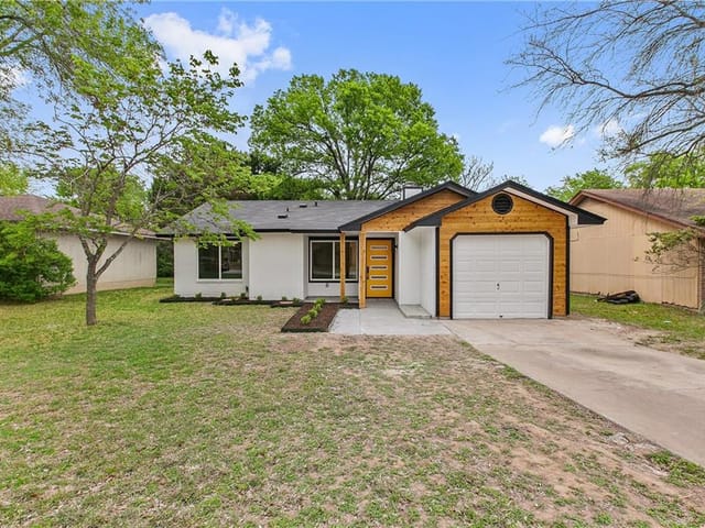 7609 Crystalbrook Dr W