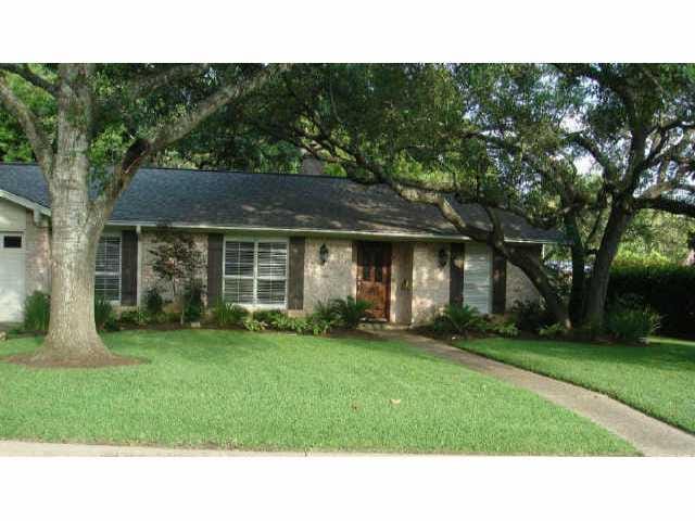 7611 Rustling Rd