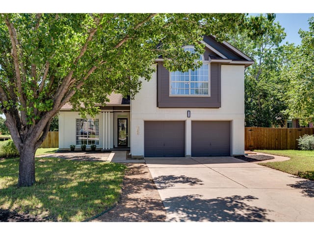 7615 Kiva Dr