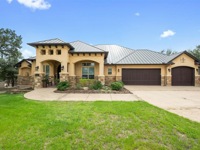 7617 Lazy River Cv