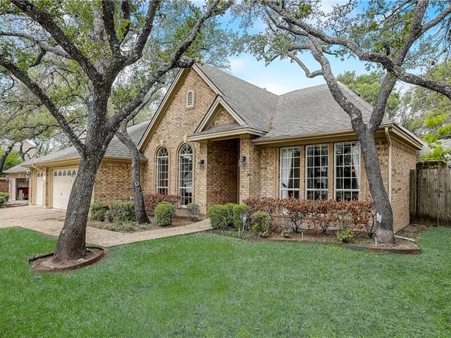 7617 Yaupon Dr