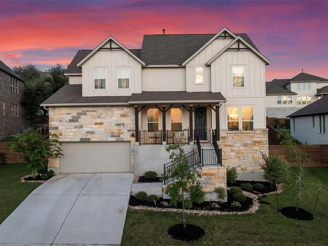 7621 Paruline Dr
