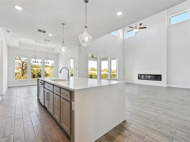 7624 Becasseau Dr