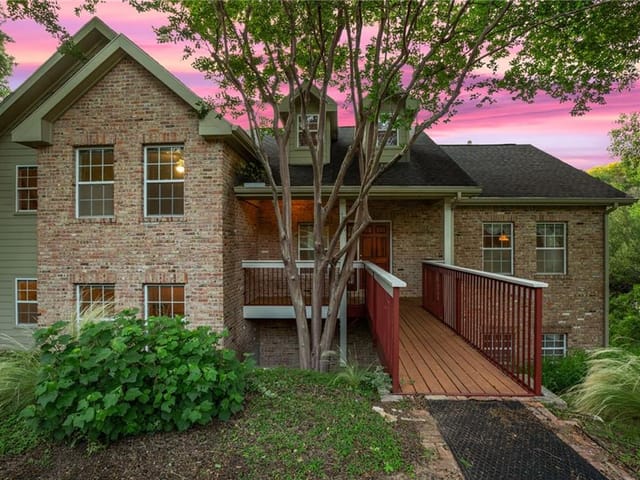 7625 Parkview Cir