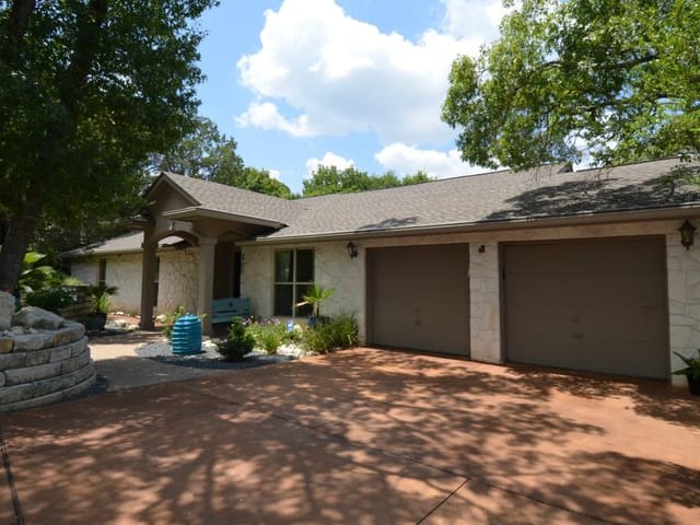 7629 Parkview Cir