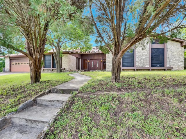 7632 Parkview Cir