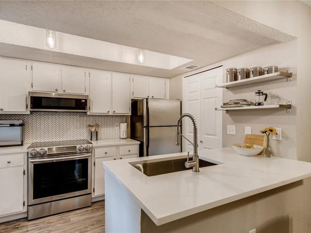 7635 Guadalupe St Unit #301