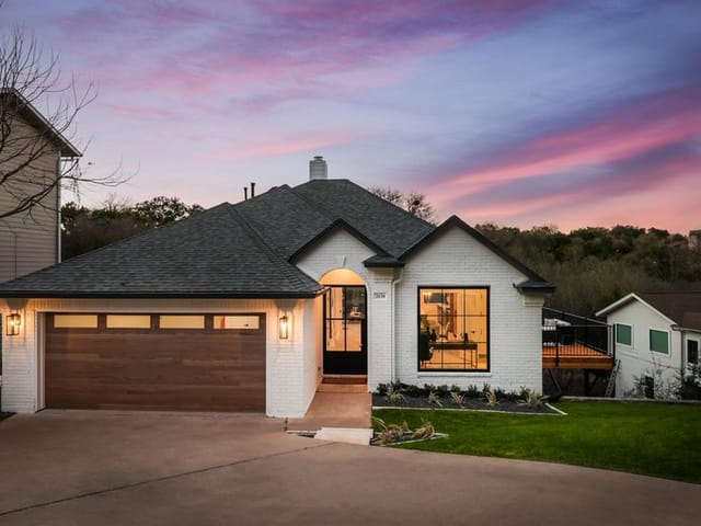 7639 Parkview Cir