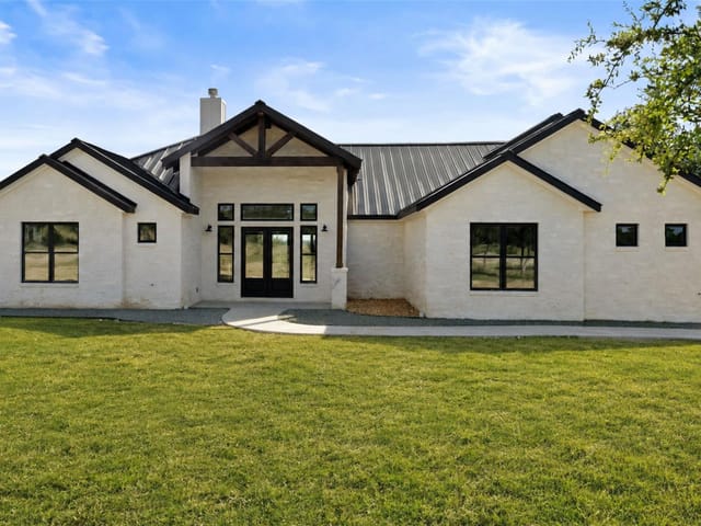 765 Legacy Hills DR