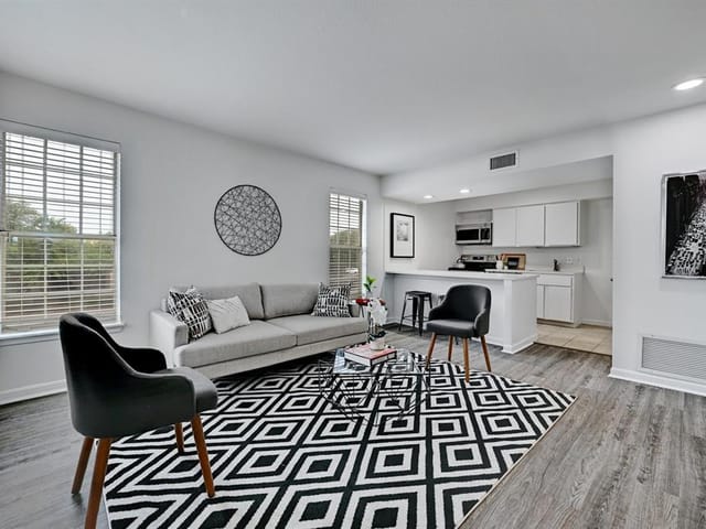 7685 Northcross Dr Unit #224