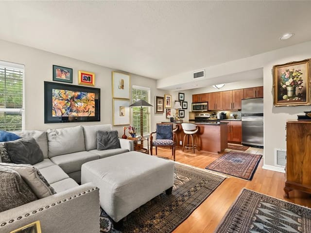 7685 Northcross DR Unit #304