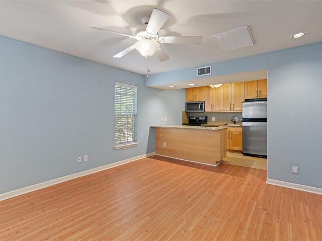 7685 Northcross Dr Unit #524
