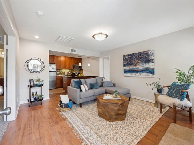 7685 Northcross Dr Unit #623