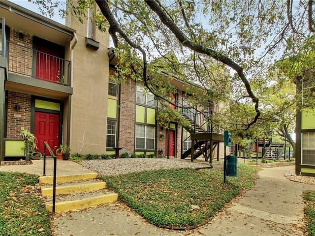 7685 Northcross Dr Unit #928