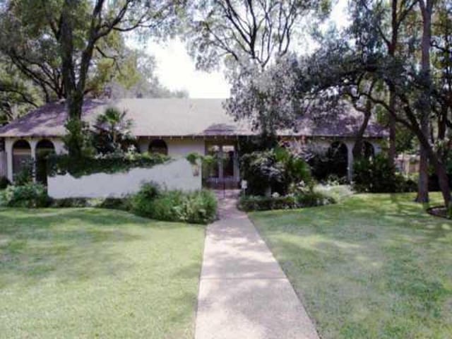 7701 MESA Dr