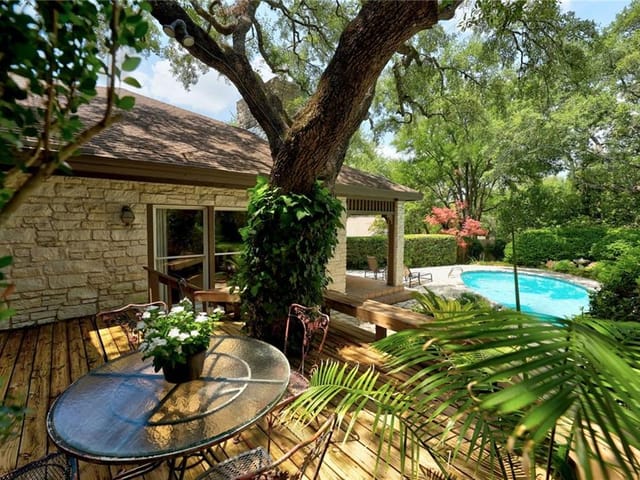 7701 Pleasant Meadow CIR