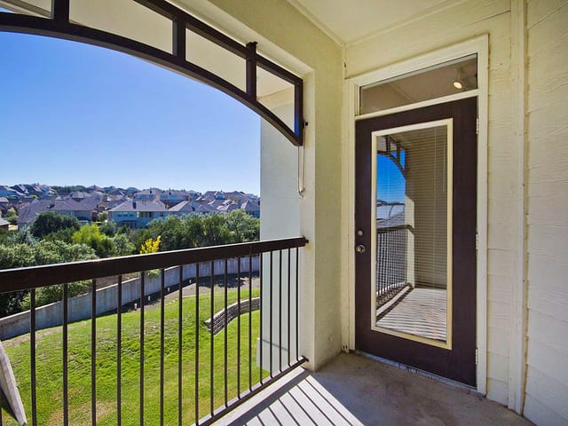 7701 Rialto Blvd Unit #833