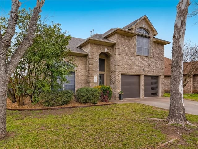 7702 Kiva Dr