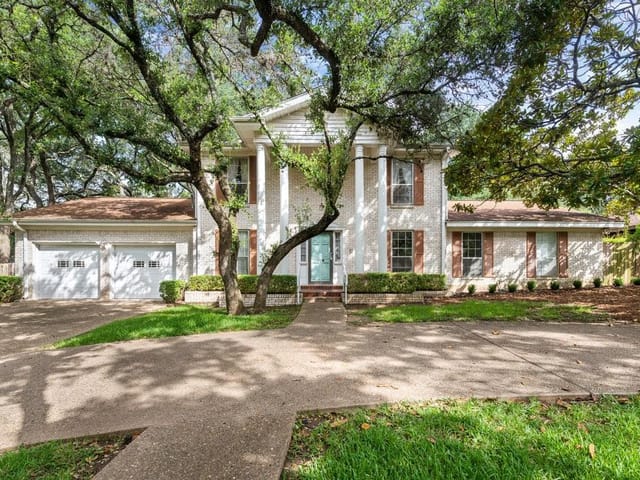 7702 Shadyrock Dr