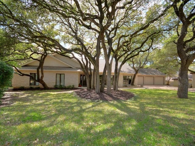 7703 Pleasant Meadow Cir
