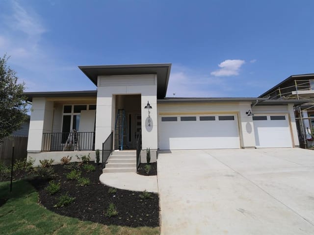 7704 Bremond Dr