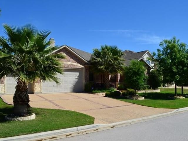 7704 Crandall Rd