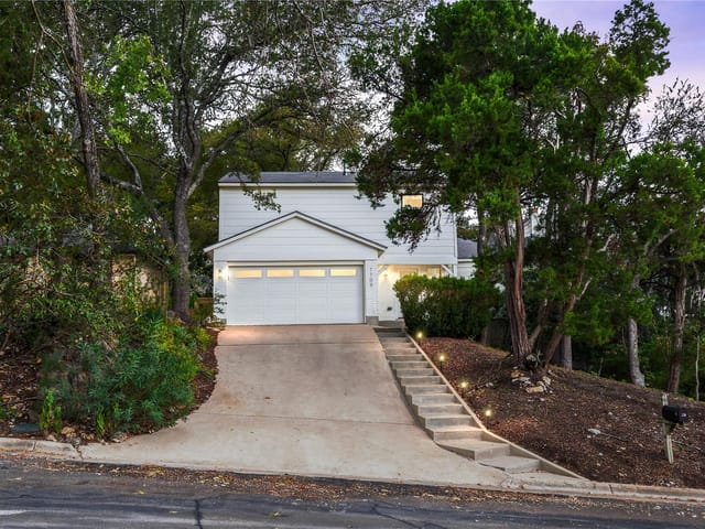 7709 Evaline LN