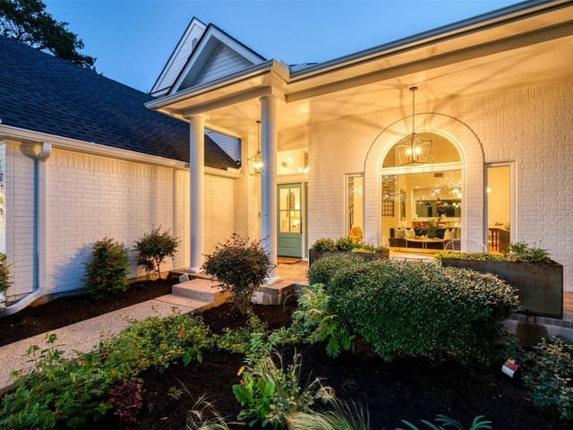 7709 Jester Blvd