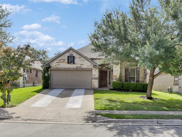 7711 Huddleston Ln