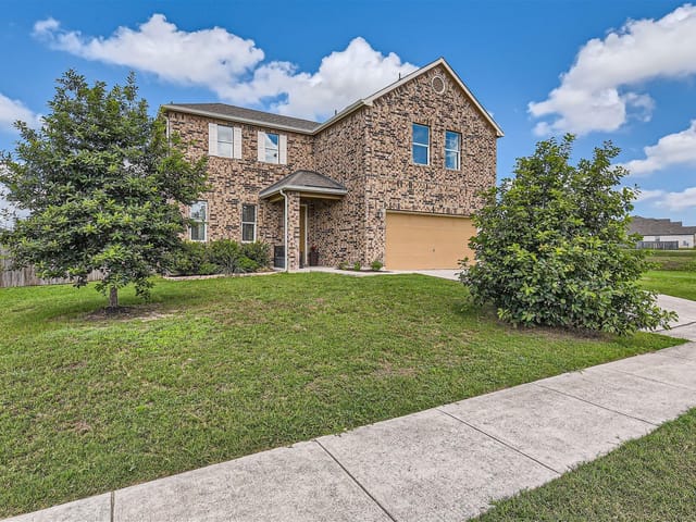 7714 Crystalbrook W