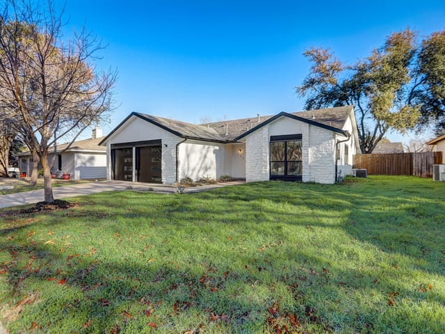 7723 Manassas Dr