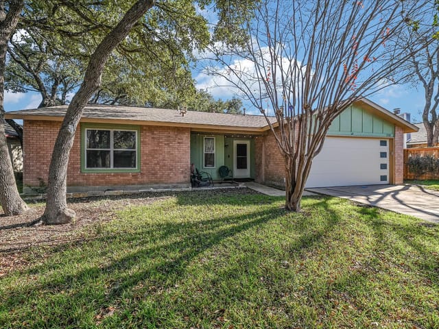 7739 CROFTWOOD Dr