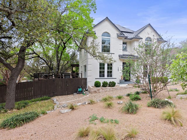 7800 Moonflower DR, photo 1 of 40, Austin, TX