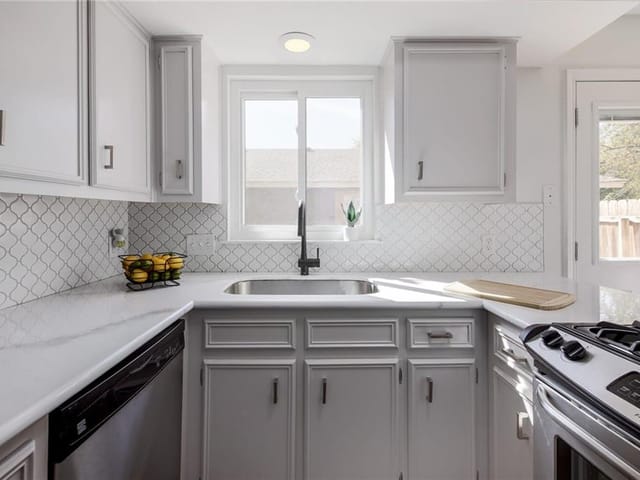 7800 Northcrest Blvd Unit #105