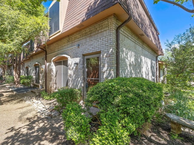7801 Shoal Creek Blvd Unit #121