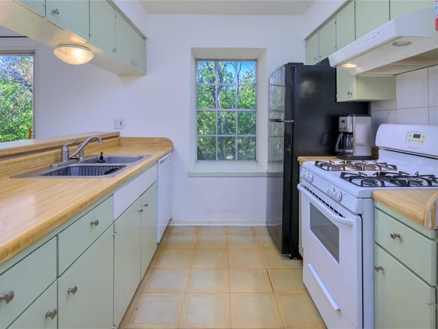 7801 Shoal Creek Blvd Unit #252