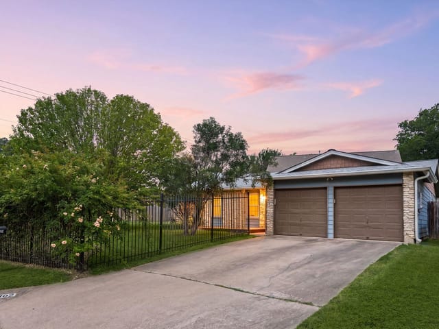 7802 Elderberry DR