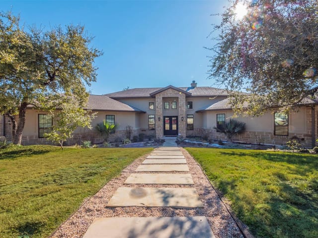 7804 Lazy River Cv