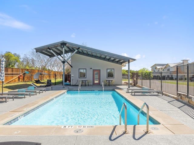 7805 Cooper LN Unit #401