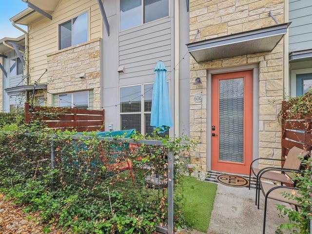 7805 Cooper Ln Unit #606