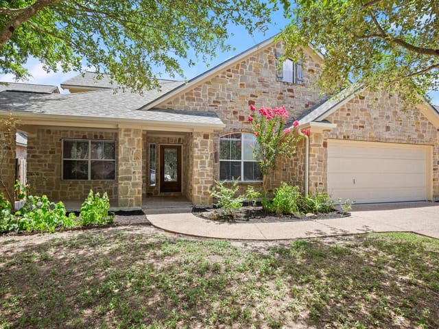 7805 Crandall Rd