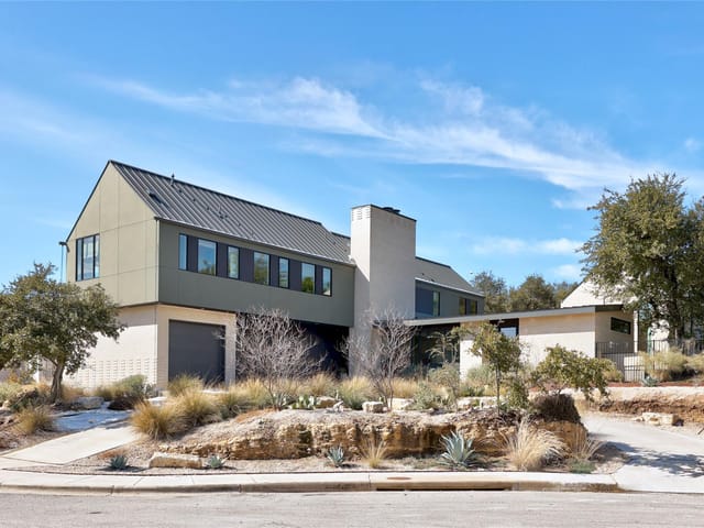 7805 Lazy River CV
